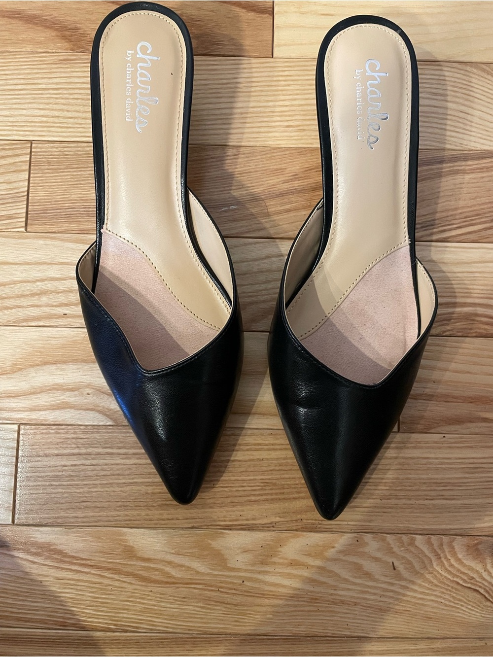 Charles By Charles David Black Pointed Slip-On Mules - Picture 2 of 4